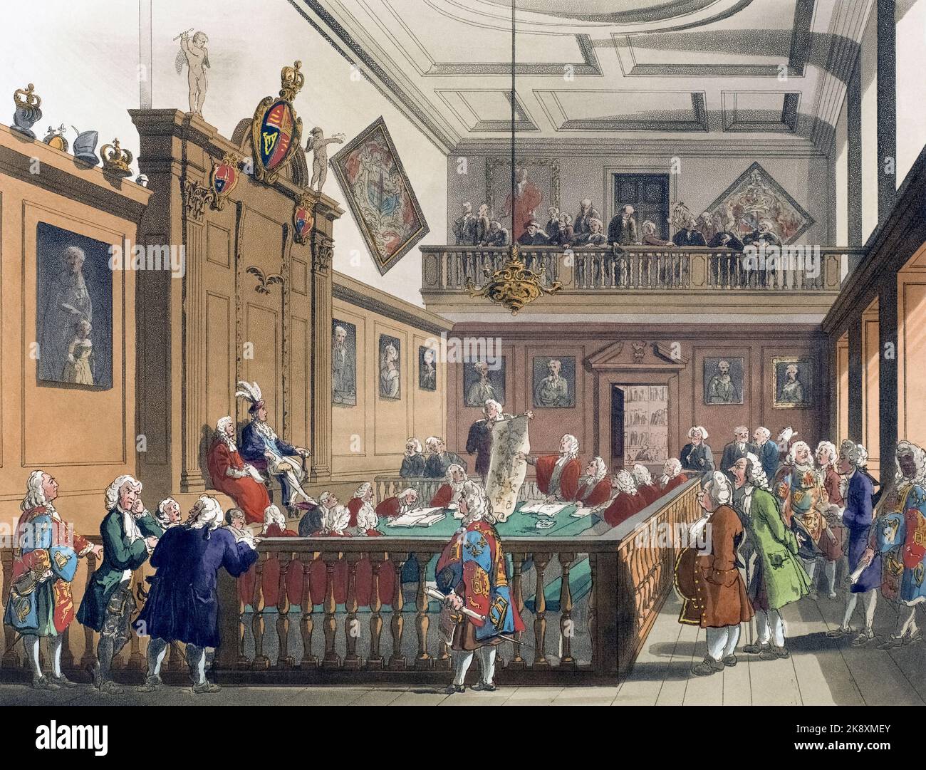 Heralds College. La Hall. Circa 1808. Dopo un lavoro di August Pugin e Thomas Rowlandson nel microcosmo di Londra, pubblicato in tre volumi tra il 1808 e il 1810 da Rudolph Ackermann. Pugin era l'artista responsabile degli elementi architettonici nelle immagini del microcosmo; Thomas Rowlandson fu assunto per aggiungere le figure umane vivaci. Foto Stock