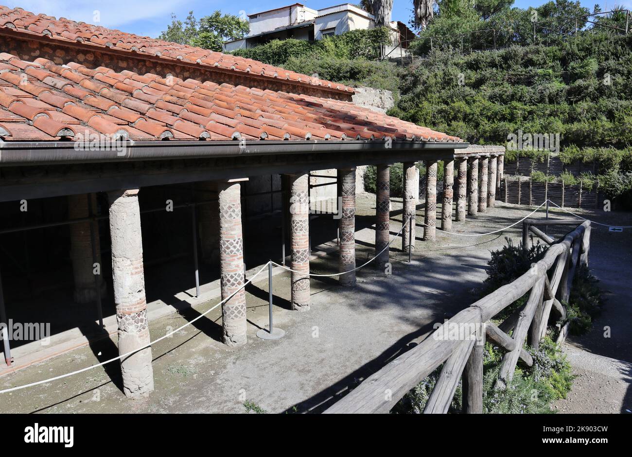 Pompei - Portico della Villa dei Misteri dalla rampa di accesso Foto Stock