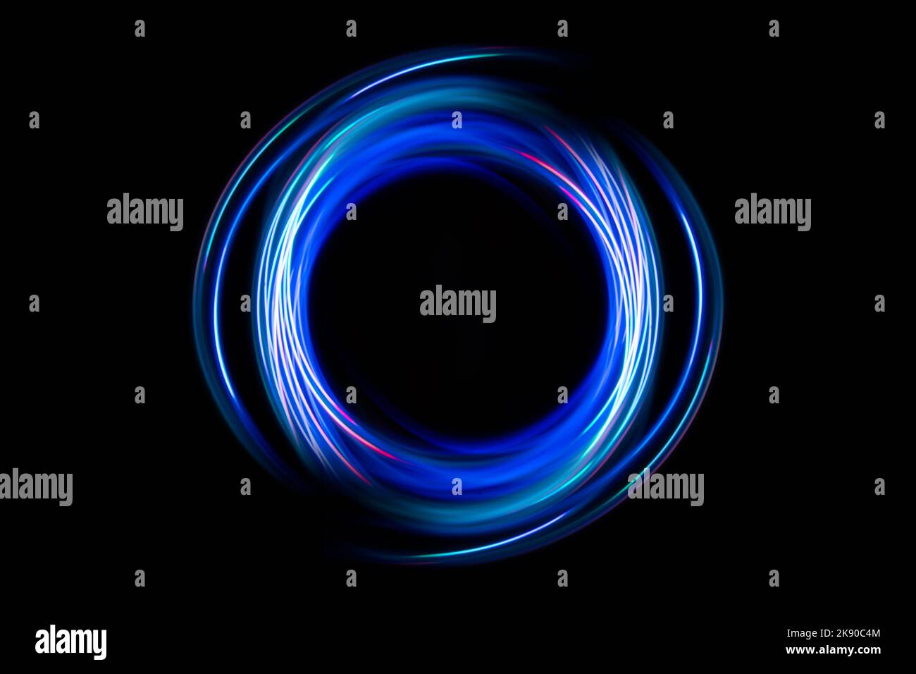 Design al neon elemento circolare luci illuminano e flash tecnologia sfondo astratto. Foto Stock
