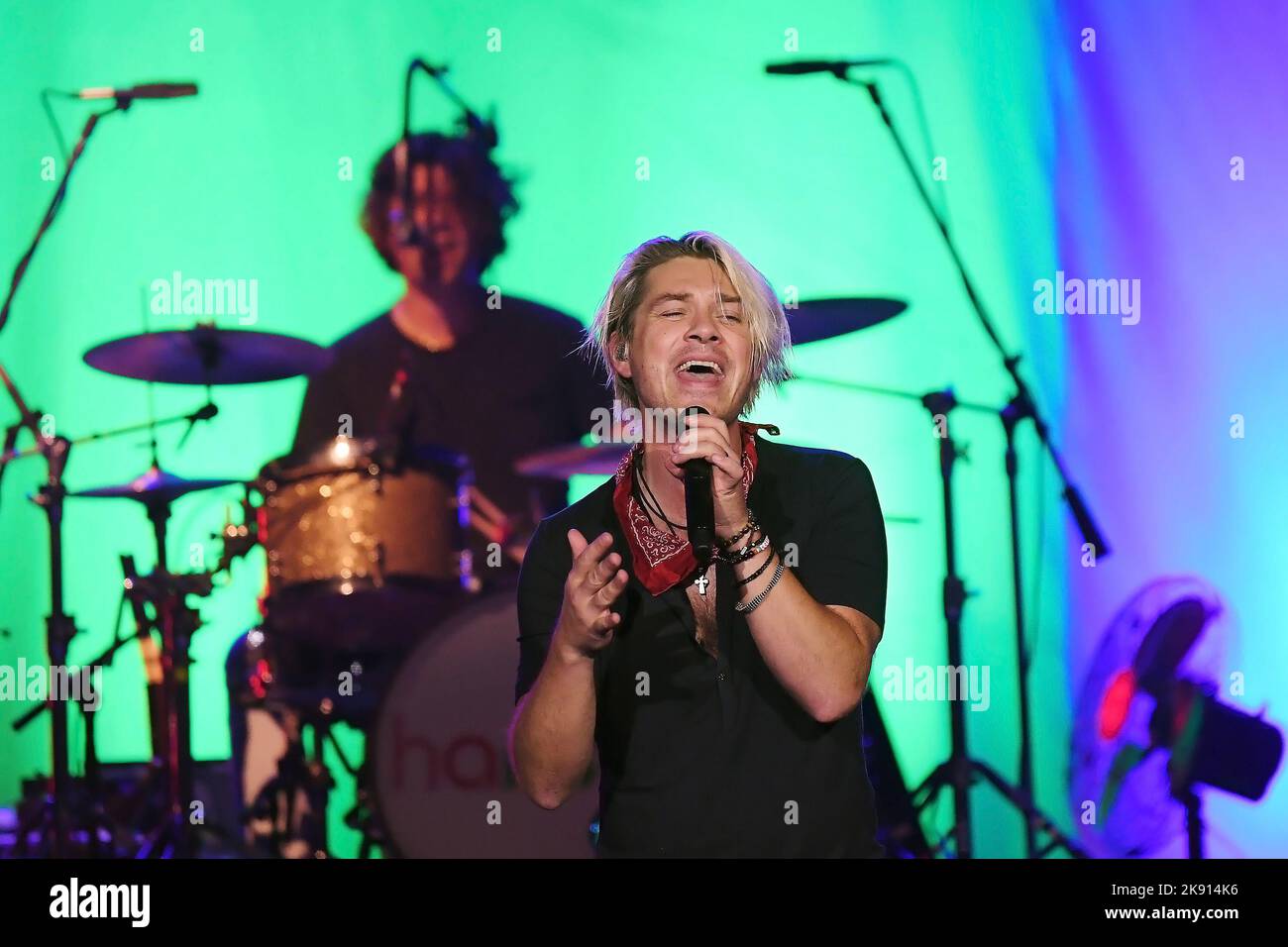 Rio de Janeiro, Brasile, 21 ottobre 2022. Cantante e multi-strumentista Jordan Taylor Hanson, durante un concerto della band americana Hanson, a quali Foto Stock