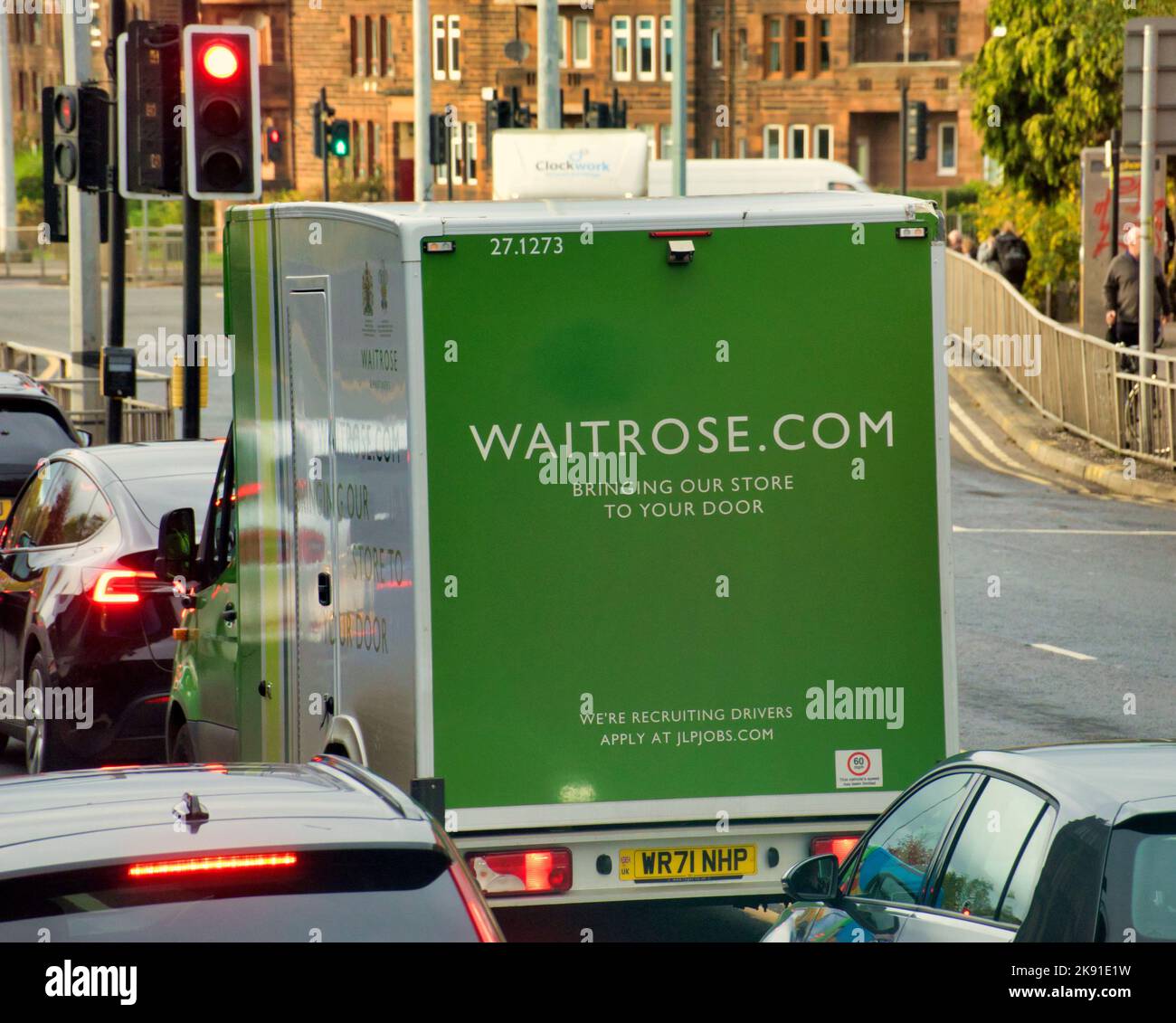 Waitrose furgone di consegna in traffico pesante Foto Stock Waitrose furgone di consegna in traffico pesante Foto Stock