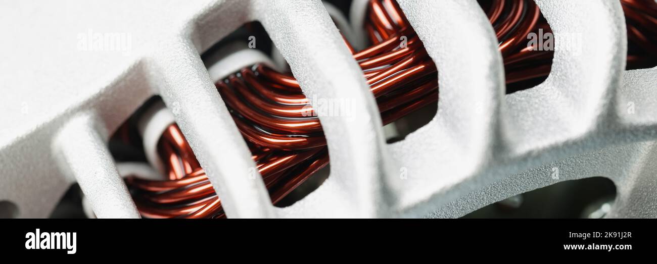 Statore del motore elettrico, bobina di avvolgimento, motore elettrico a  induzione in riparazione, dettaglio dell'indotto Foto stock - Alamy