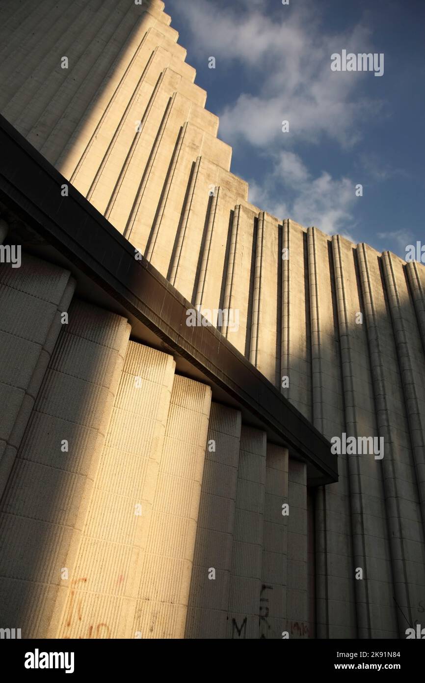 Chiesa di San Carlo Borromeo (1990), Centro direzionale, Napoli, Italia. Foto Stock