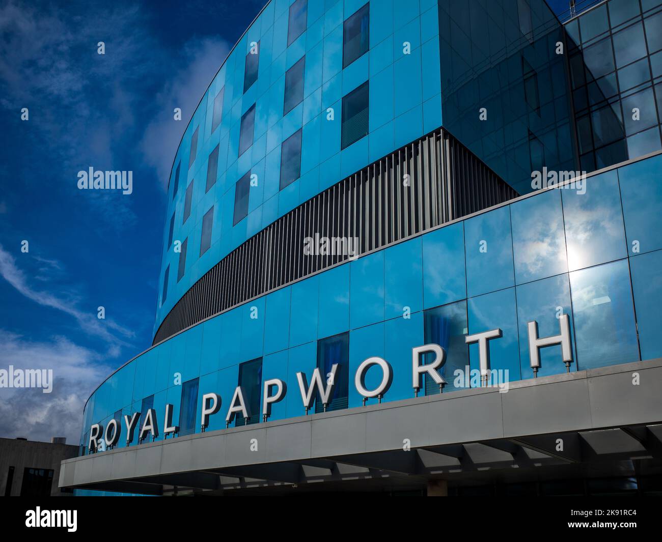 Royal Papworth Hospital sul Cambridge Biomedical Campus Architects HOK aperto nel 2019. Il principale ospedale britannico per il cuore e i polmoni. Foto Stock
