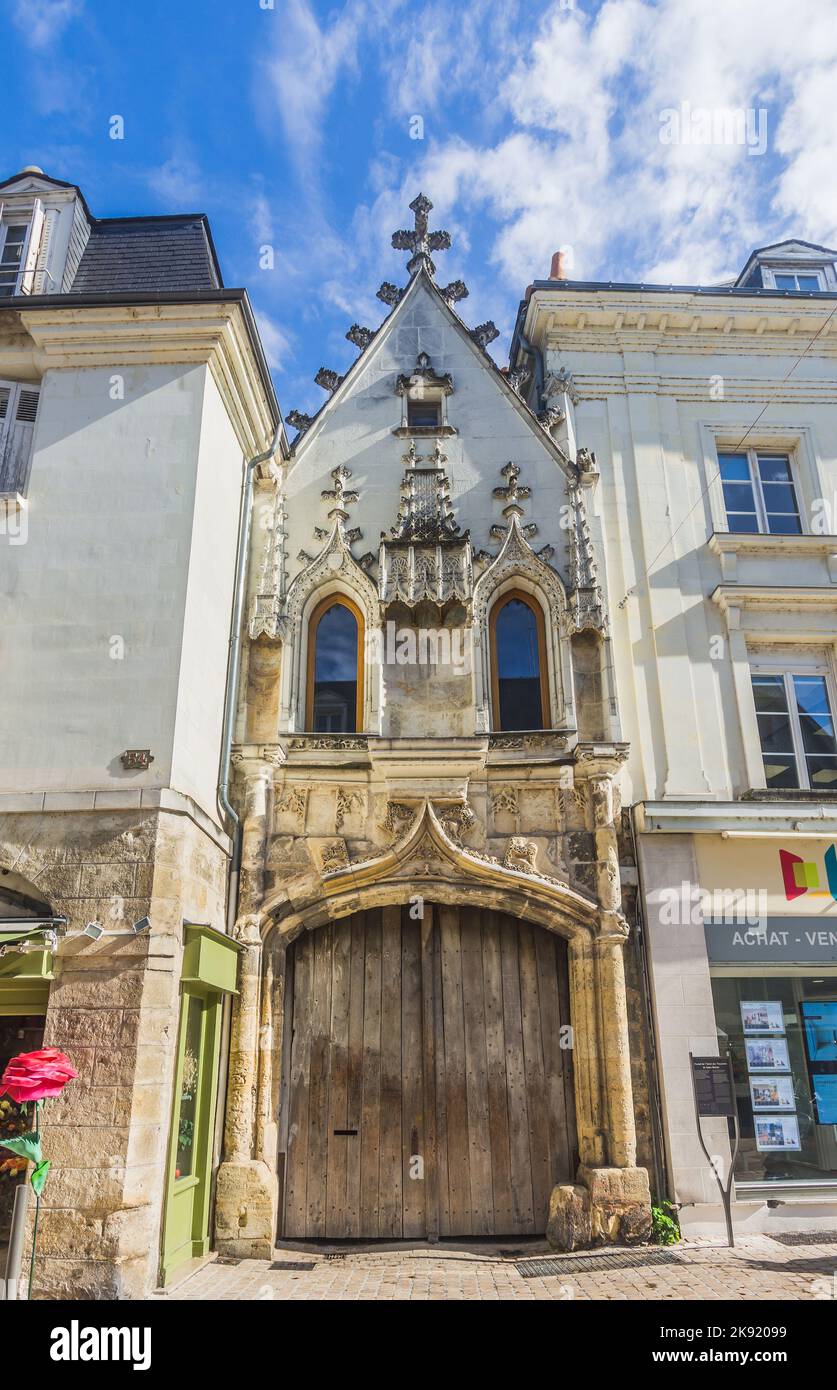 15th ° secolo porta di 'Hotel des Tresoriers de Saint Martin', Tours, Indre-et-Loire (37), Francia. Foto Stock