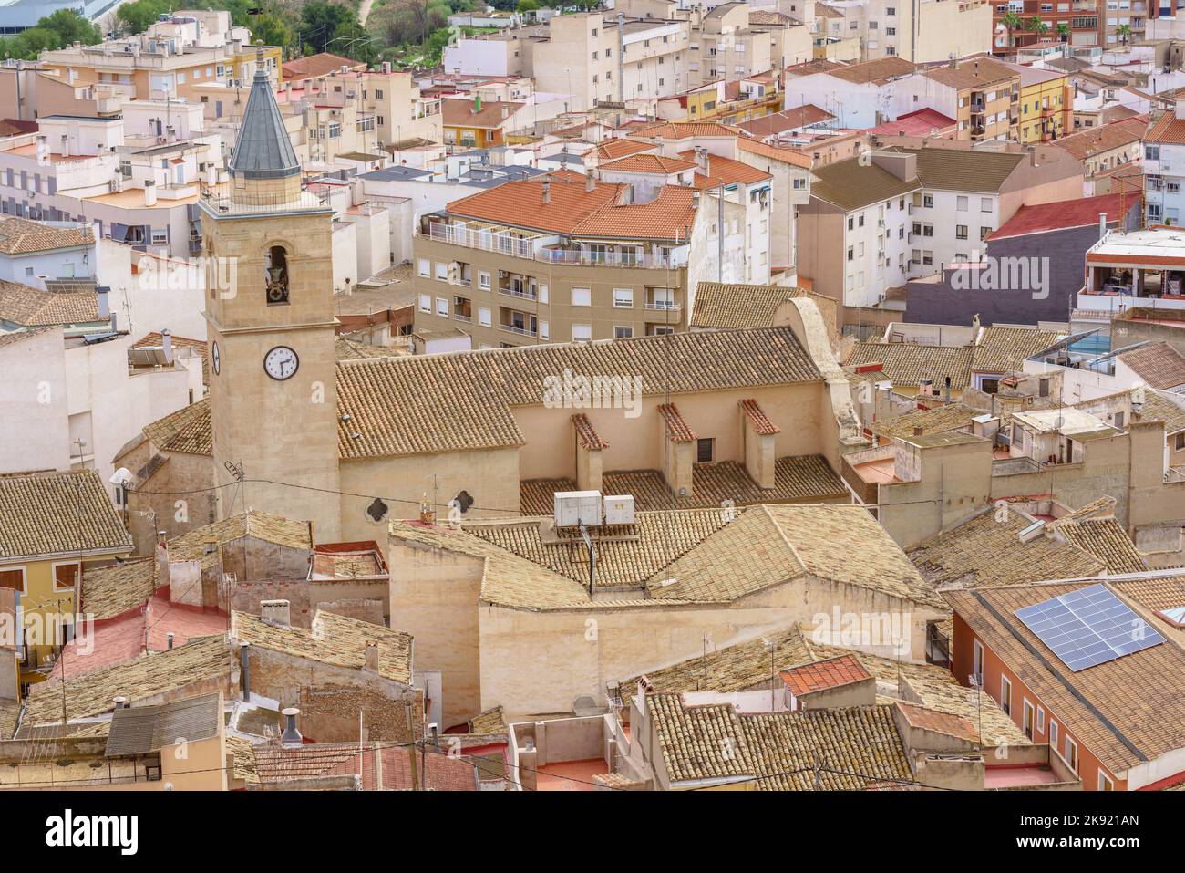 Sax, Spagna. Ottobre 25, 2022. Vista elevata di una città della Comunità Valenciana Foto Stock