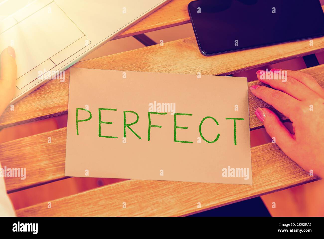 Segno di scrittura a mano perfetto. Idea di business completa senza difetti o imperfezioni precisamente accurata o esatta Foto Stock