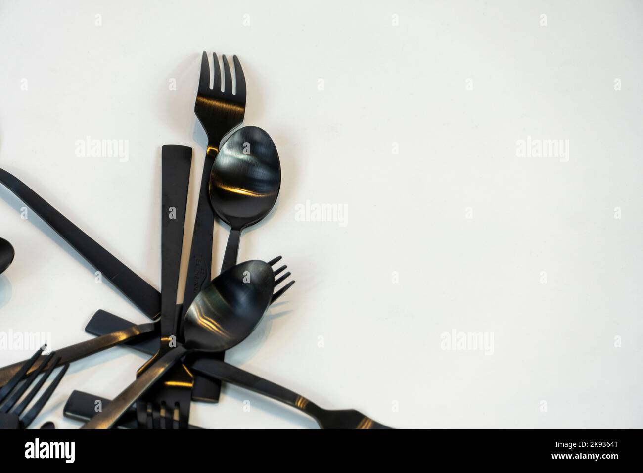 cucchiai da cucina e coltelli in metallo nero, messico Foto Stock
