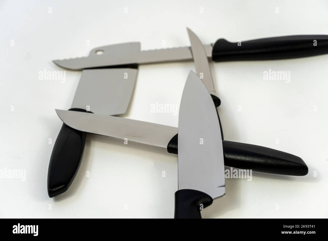 coltello in metallo e nero, coltello in acciaio affilato con manico in plastica, guadalajara Foto Stock