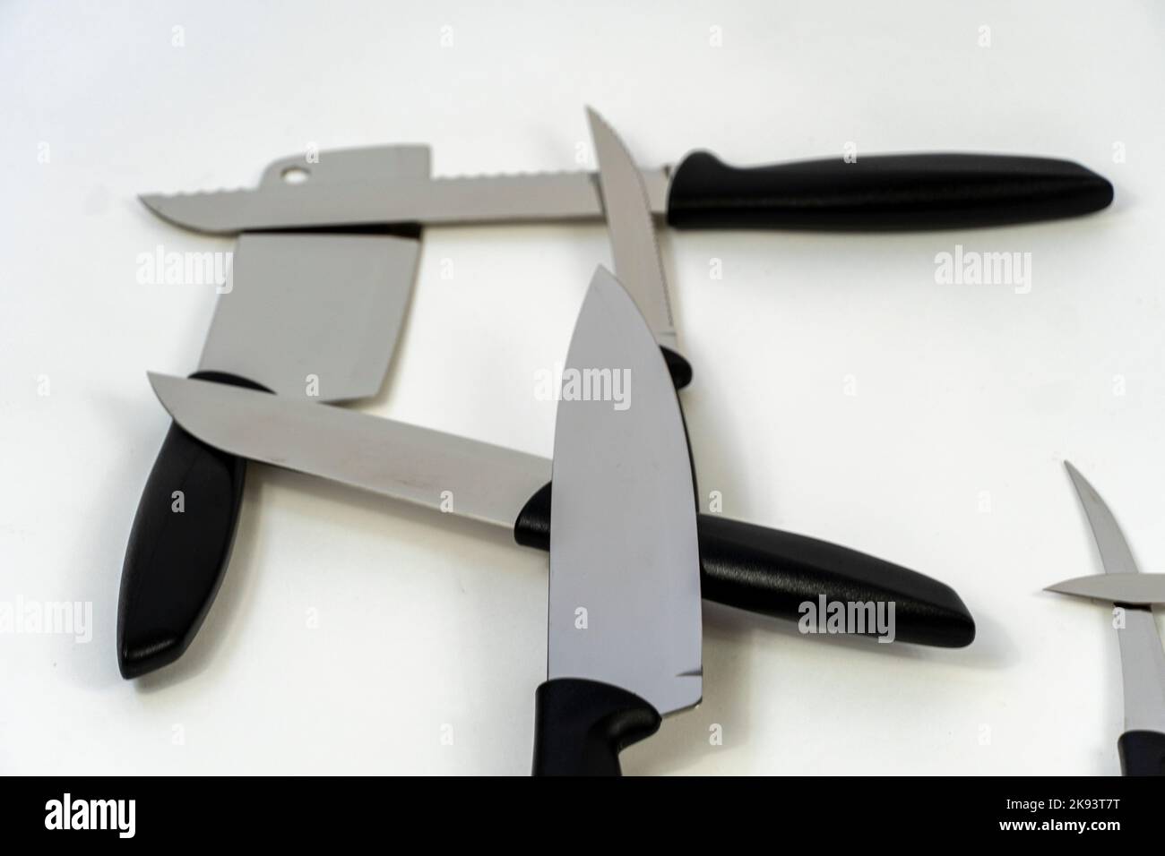 coltello in metallo e nero, coltello in acciaio affilato con manico in plastica, guadalajara Foto Stock