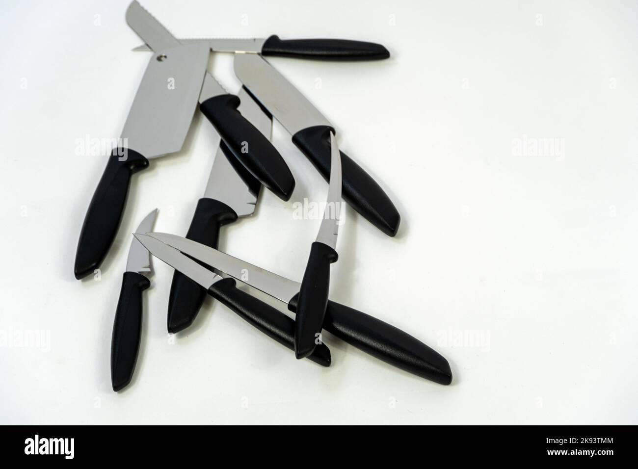 coltello in metallo e nero, coltello in acciaio affilato con manico in plastica, guadalajara Foto Stock