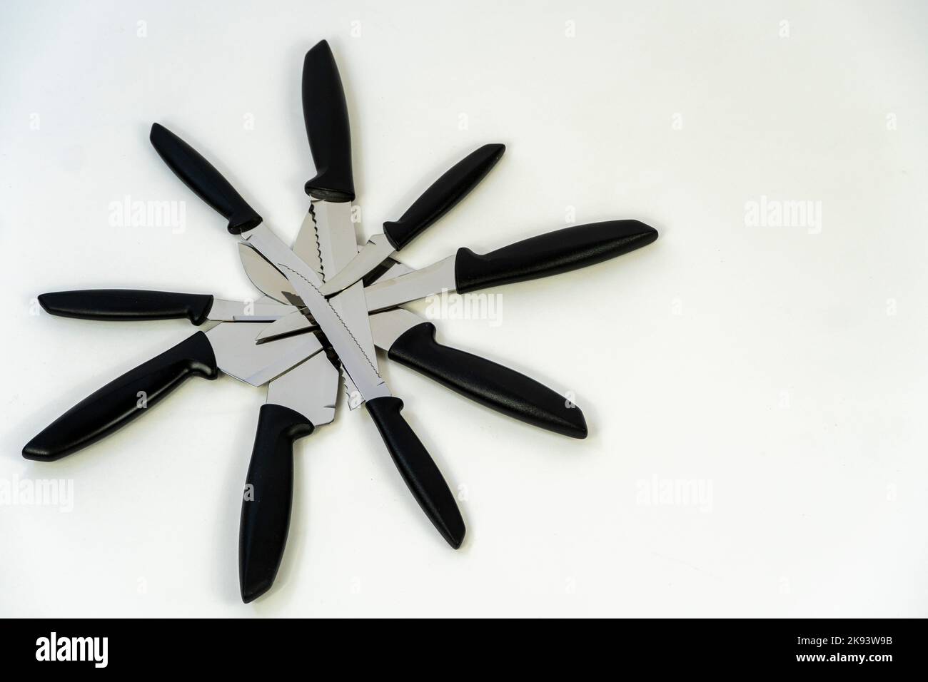 coltello in metallo e nero, coltello in acciaio affilato con manico in plastica, guadalajara Foto Stock