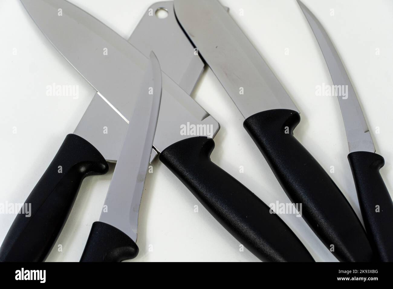 coltelli da cucina in acciaio, isolati su bianco, coltelli da cucina in metallo, messico Foto Stock