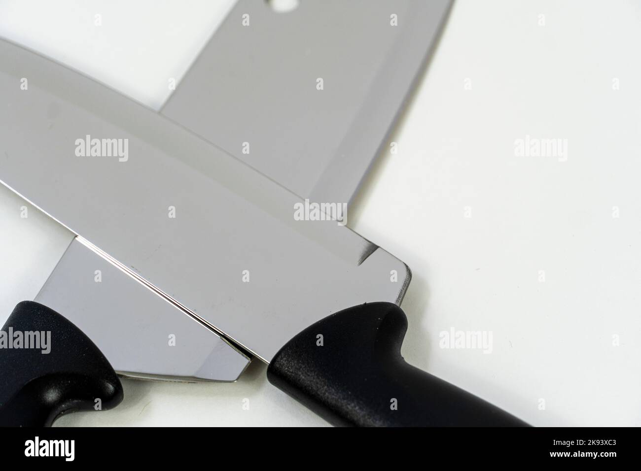 coltelli da cucina in acciaio, isolati su bianco, coltelli da cucina in metallo, messico Foto Stock