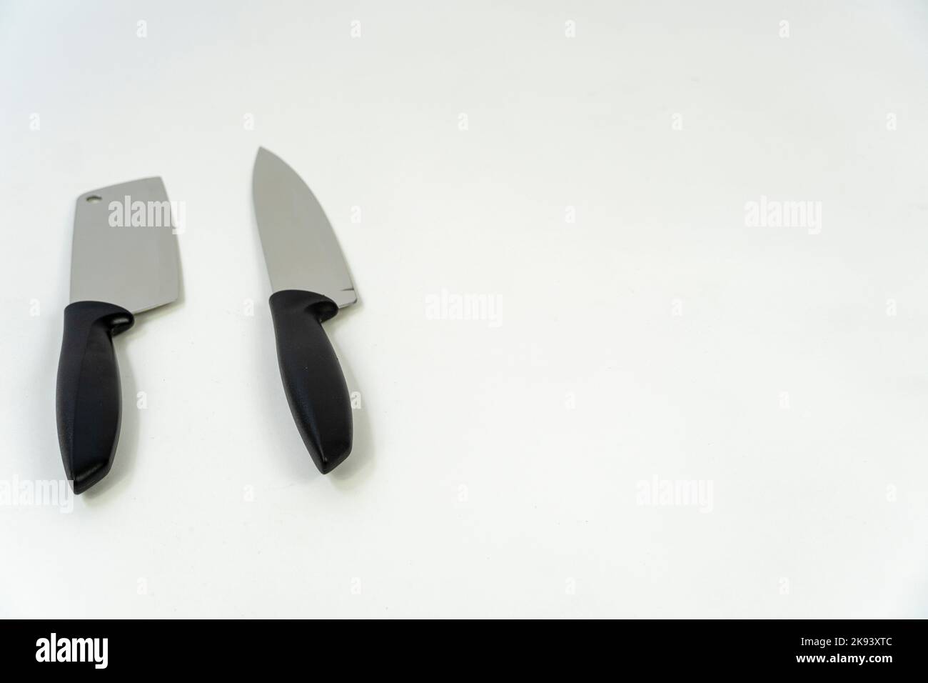 coltello in metallo e nero, coltello in acciaio affilato con manico in plastica, guadalajara Foto Stock