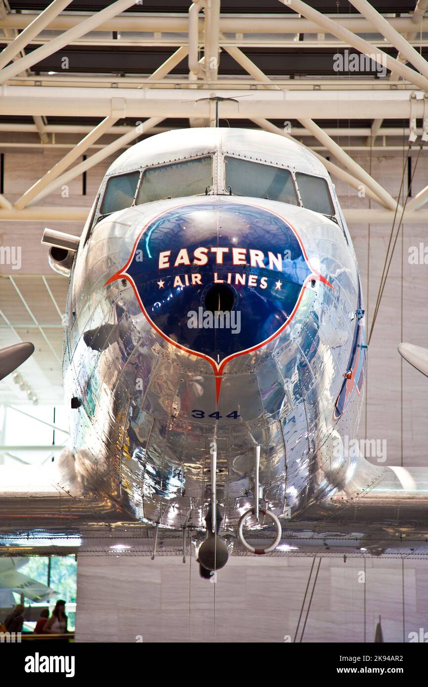 WASHINGTON DC - LUGLIO 14: Il National Air and Space Museum di Washington ospita la più grande collezione di aerei storici e navicelle spaziali del mondo. Op Foto Stock