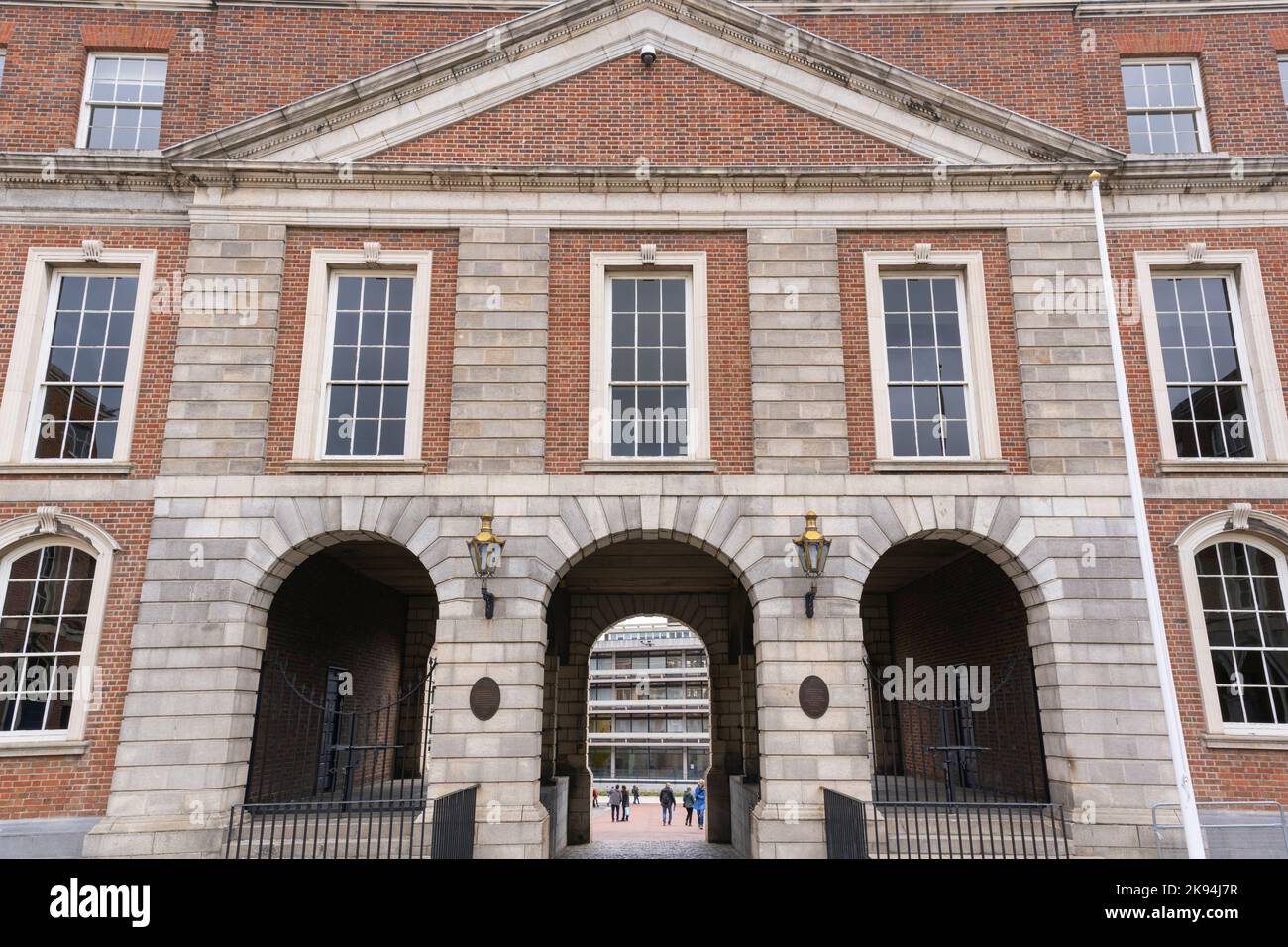 Irlanda Eire Dublin Dame Street Castle Caisleán Bhaile Átha Cliath Revenue Commissioners era Privy Council Chamber ora Irish Tax & Customs Office Foto Stock
