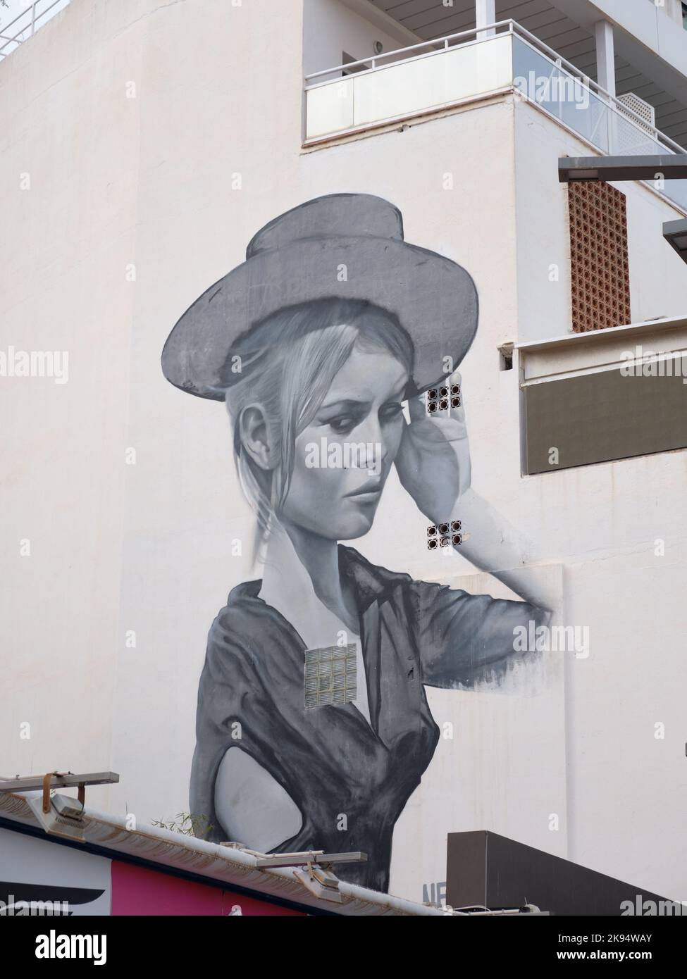 Brigitte bardot dipinto sul muro nel centro di Torremolinos, Malaga, Spagna. Foto Stock