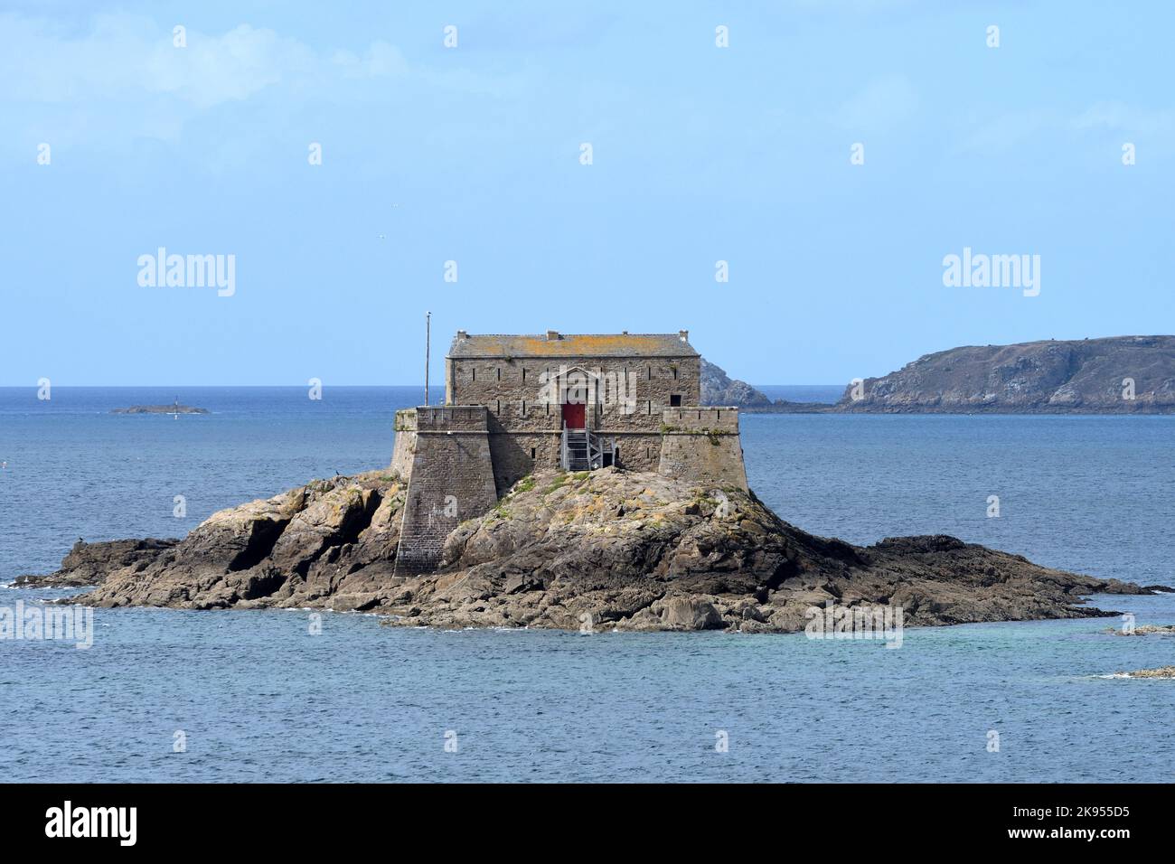 Fort du Petit Be sull'isola delle maree di Petit Be nella Manica, Francia, Bretagna, Saint-Malo Foto Stock
