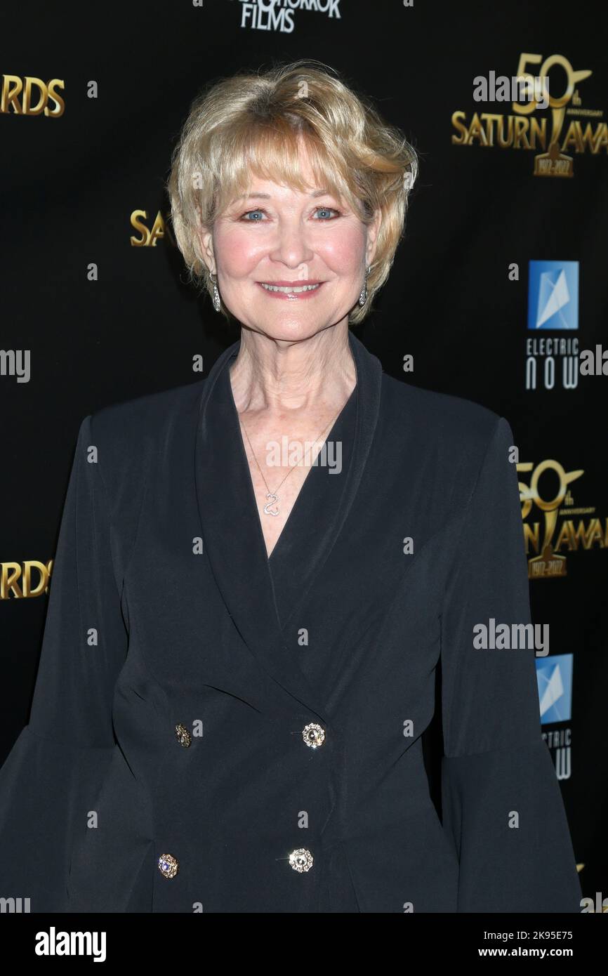 LOS ANGELES - OTT 25: Dee Wallace al Saturn Awards 50th - Arrivi al Marriott Convention Center il 25 ottobre 2022 a Burbank, CA (Foto di Katrina Jordan/Sipa USA) Foto Stock