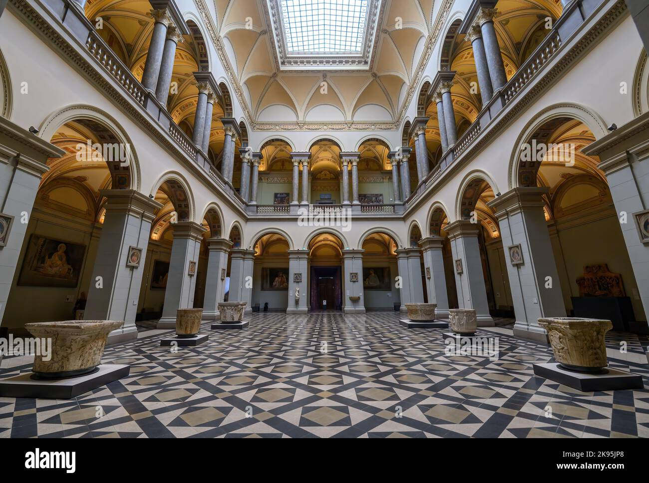 Budapest, Ungheria. Interno della Sala rinascimentale nel Museo delle Belle Arti Foto Stock