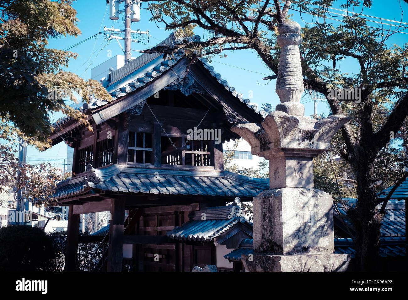 Una vista esterna del tempio dei quattro Re Celeste a Tsu Shi, Giappone Foto Stock