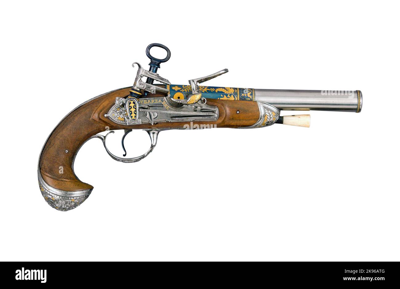 Antica pistola spagnola del 18th ° secolo con flintlock isolato su sfondo bianco. Vista laterale vecchia pistola vera Foto Stock