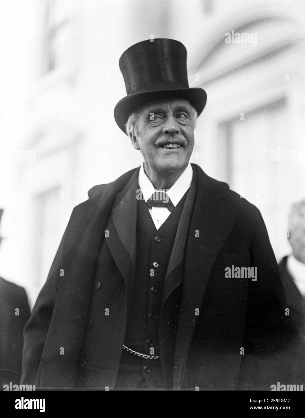 Arthur James Balfour, 1st conte di Balfour, (1848 – 1930), noto anche come Lord Balfour, statista conservatore britannico che ha servito come primo ministro del Regno Unito dal 1902 al 1905. Foto Stock