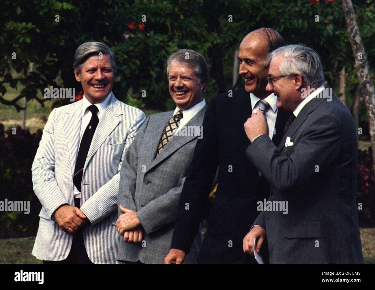 James Callaghan (a destra) con Helmut Schmidt, Jimmy carter e Valéry Giscard d'Estaing in Guadalupa, 1979 Foto Stock