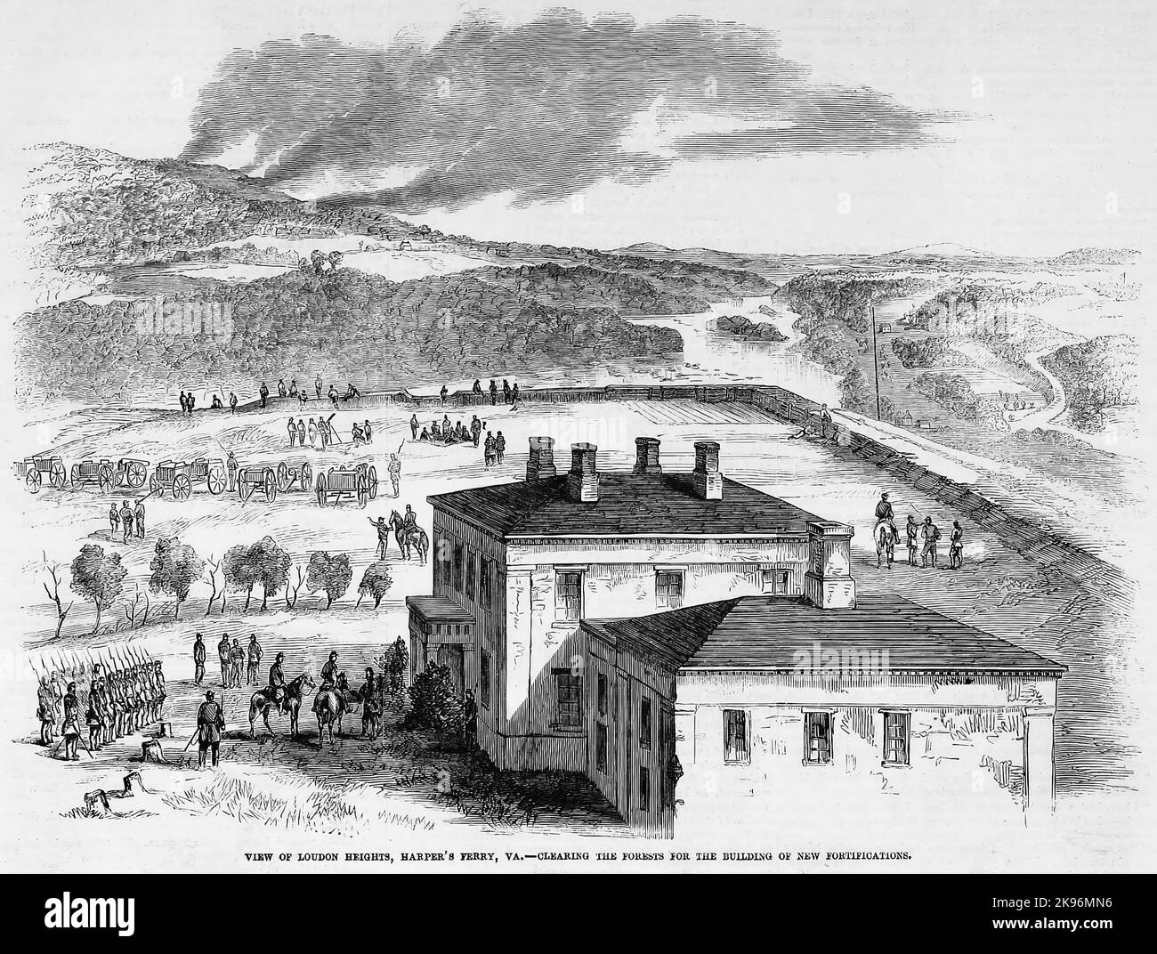 Vista di Loudon Heights, Harper's Ferry, Virginia - pulizia delle foreste per la costruzione di nuove fortificazioni. Ottobre 1862. Illustrazione della guerra civile americana del 19th° secolo dal quotidiano illustrato di Frank Leslie Foto Stock