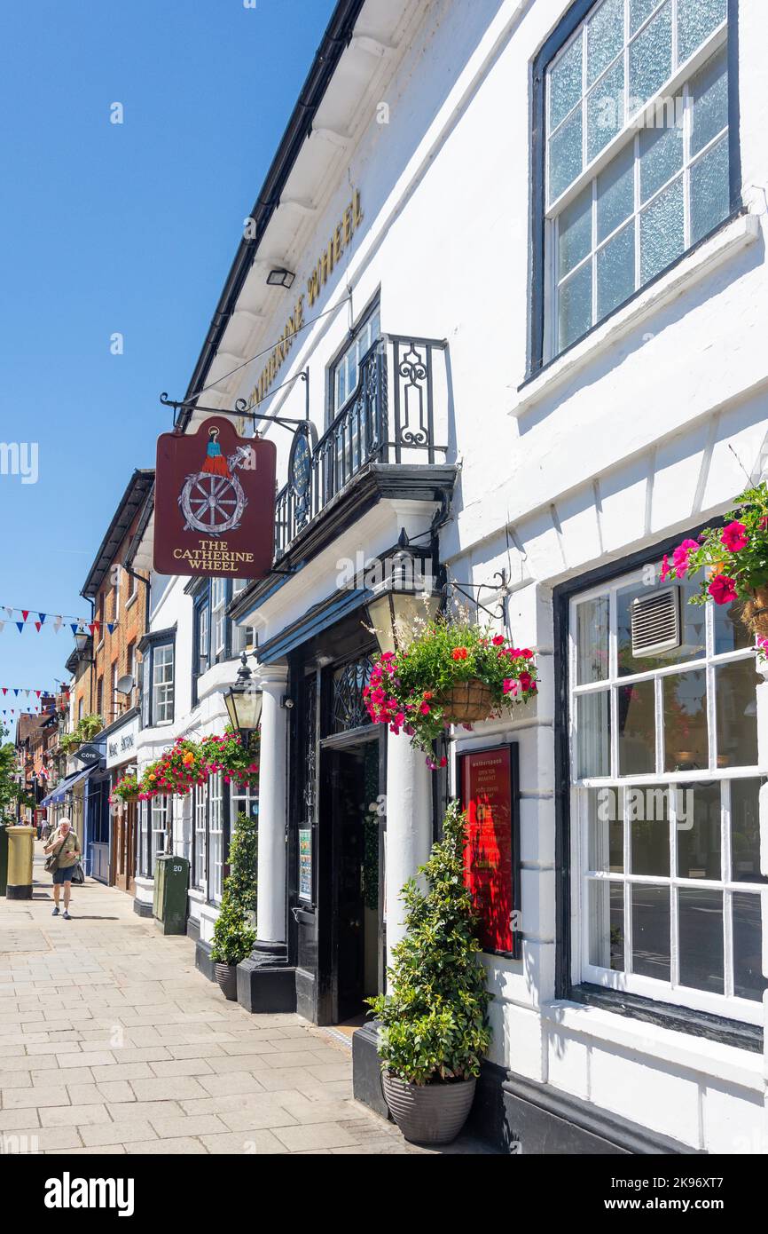 J D Wetherspoon The Catherine Wheel Pub, Hart Street, Henley-on-Thames, Oxfordshire, Inghilterra, Regno Unito Foto Stock