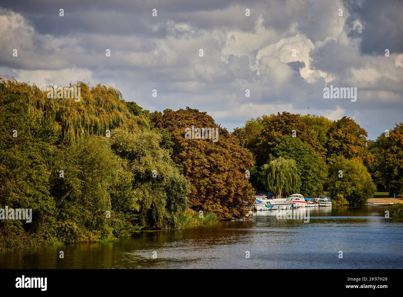 Godmanchester, Huntingdonshire, Cambridgeshire, Inghilterra. Il fiume Great Ouse Foto Stock