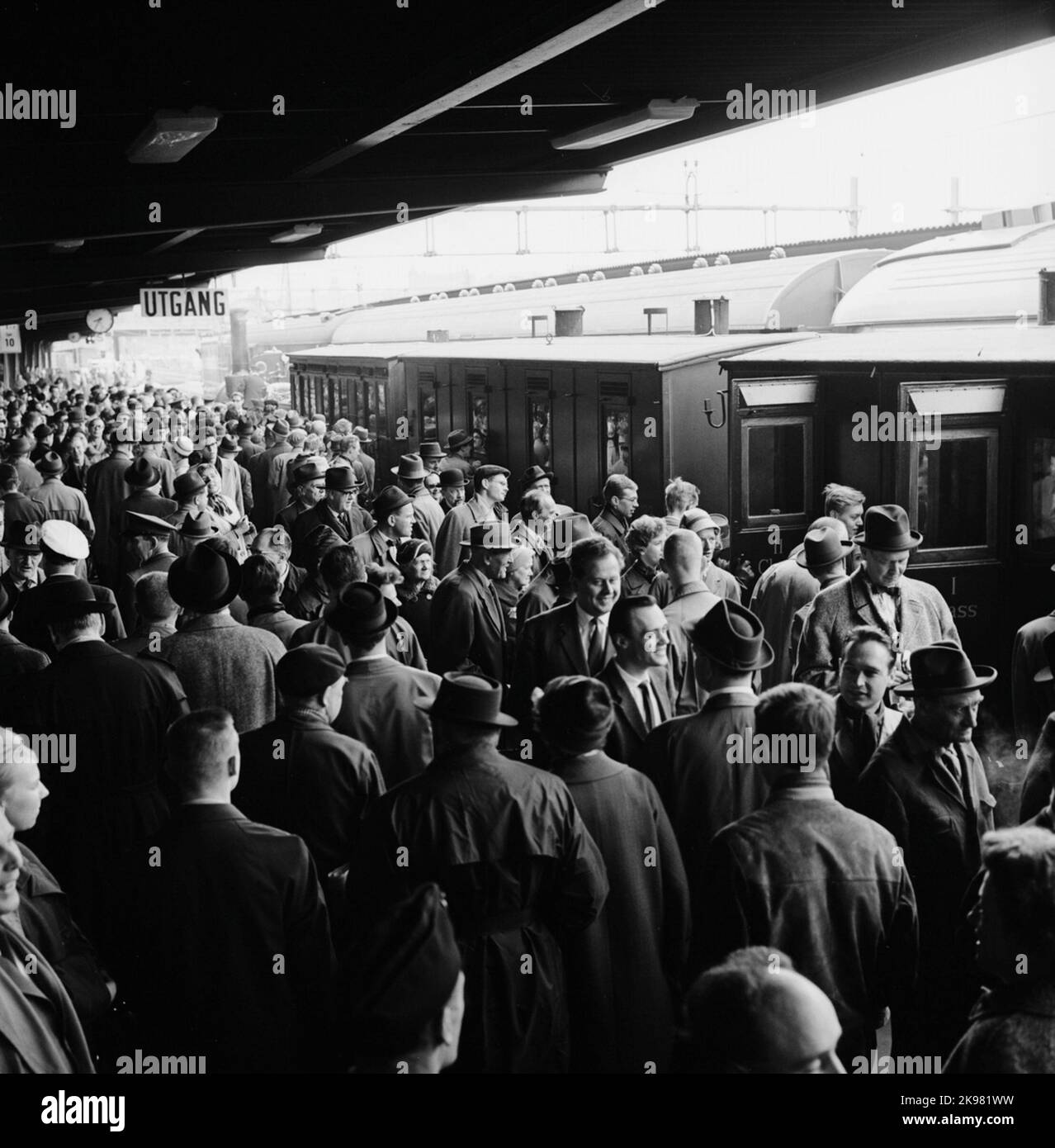 Viaggio storico in treno da Stoccolma a Gothenburg per l'inaugurazione del treno 62. L'immagine mostra il numero LOK 3 'Principe Agosto', più tardi le Ferrovie di Stato FJ BB 43. . Foto Stock