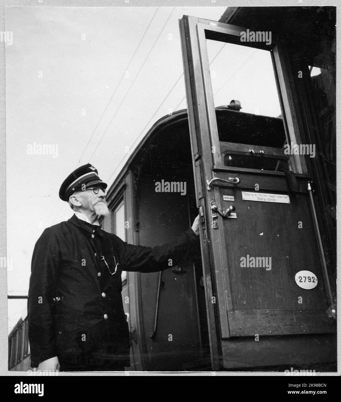 Le porte sono chiuse alla partenza. Foto Stock