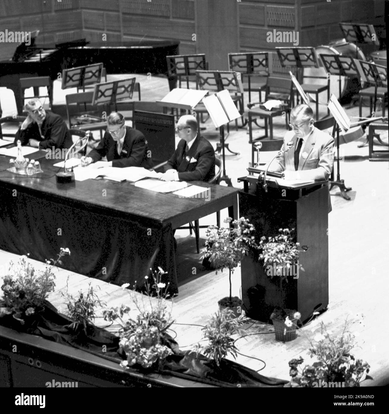 L'apertura della riunione nella grande sala concerti. Foto Stock