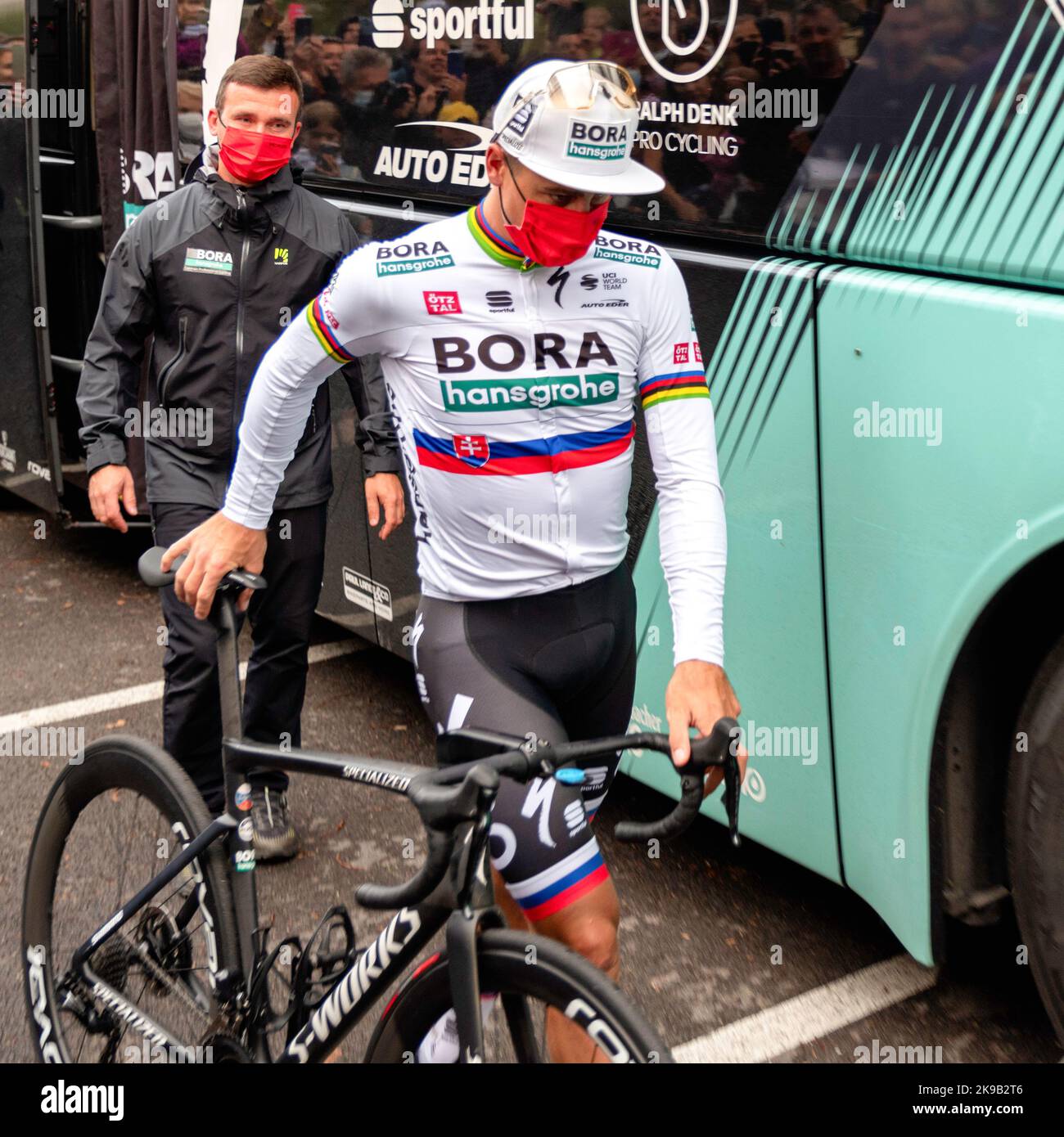 La Maglia 2017 della Bora-Hansgrohe. Specialized fornitore bici