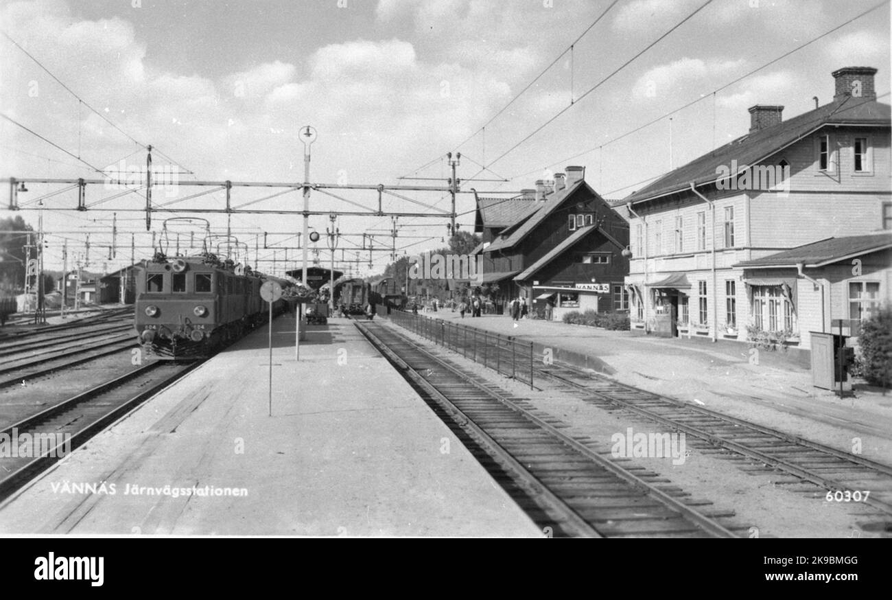 La stazione è stata costruita nel 1889. Ingranaggi meccanici. Casa