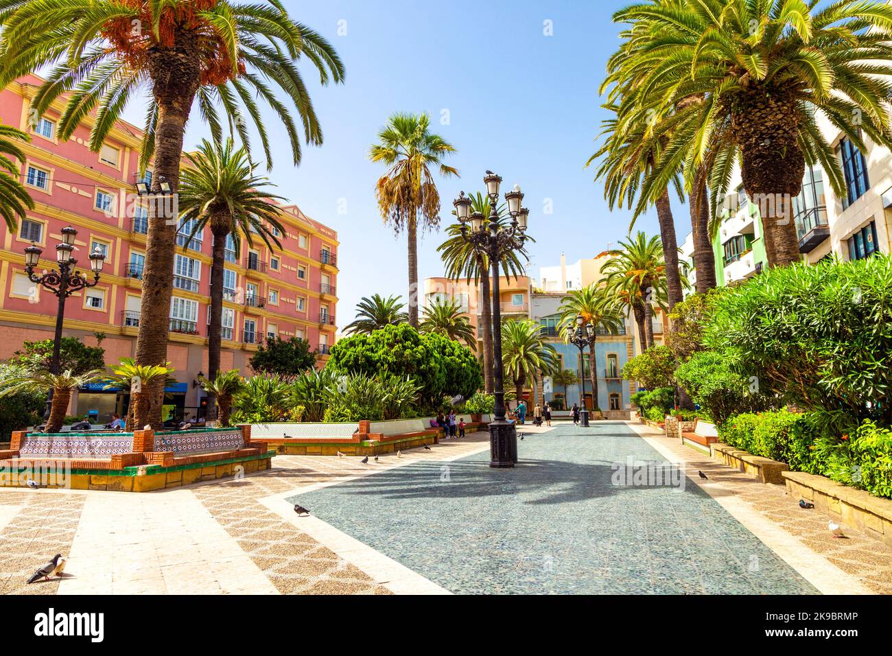 Plaza Fariñas nella città spagnola al confine con Gibilterra, la Línea de la Concepción, Spagna Foto Stock