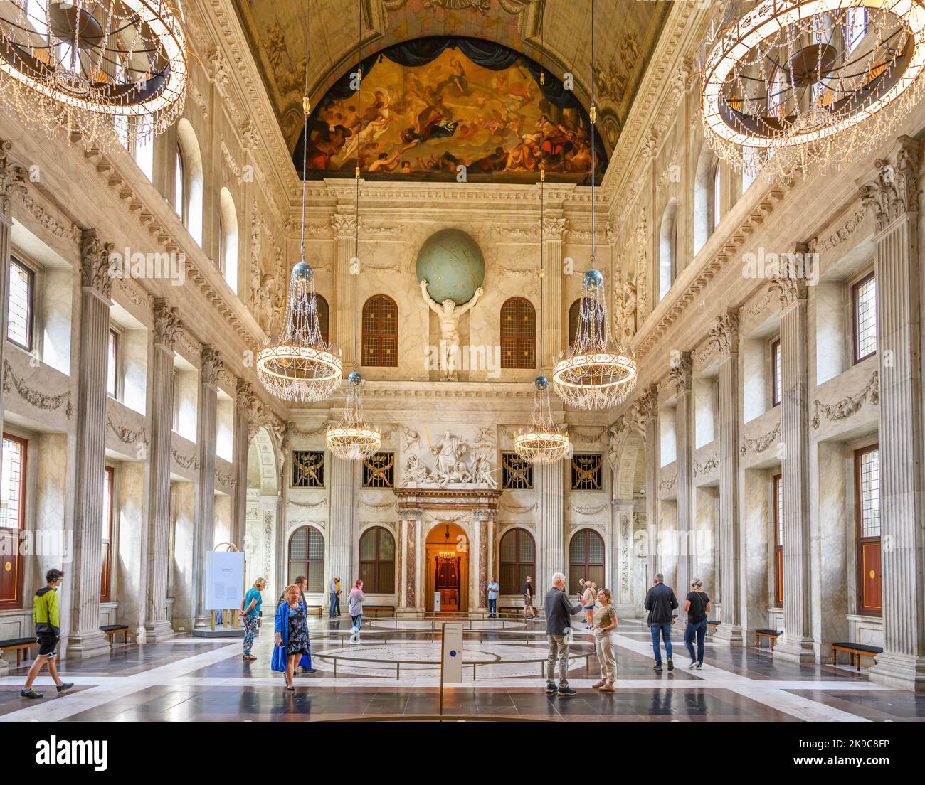 All'interno del Palazzo reale di Amsterdam (Koninklijk Paleis Amsterdam), Piazza Dam, Amsterdam, Paesi Bassi Foto Stock