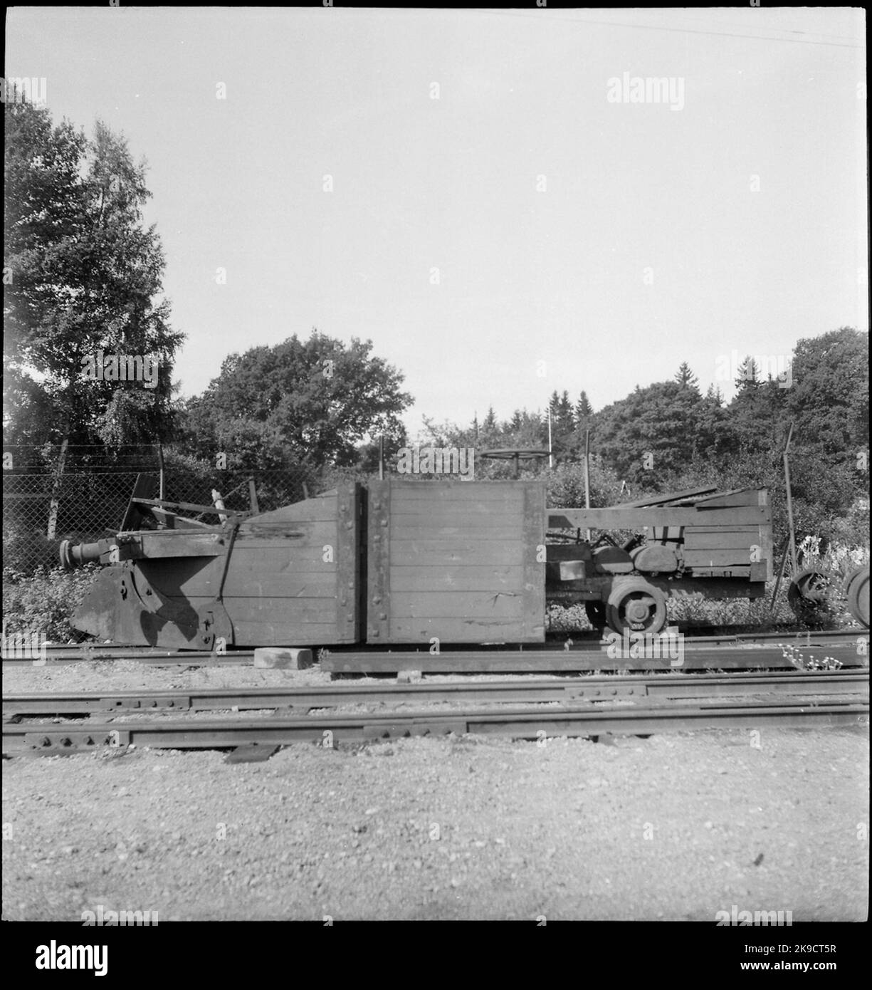 Aratro da neve in legno. Foto Stock