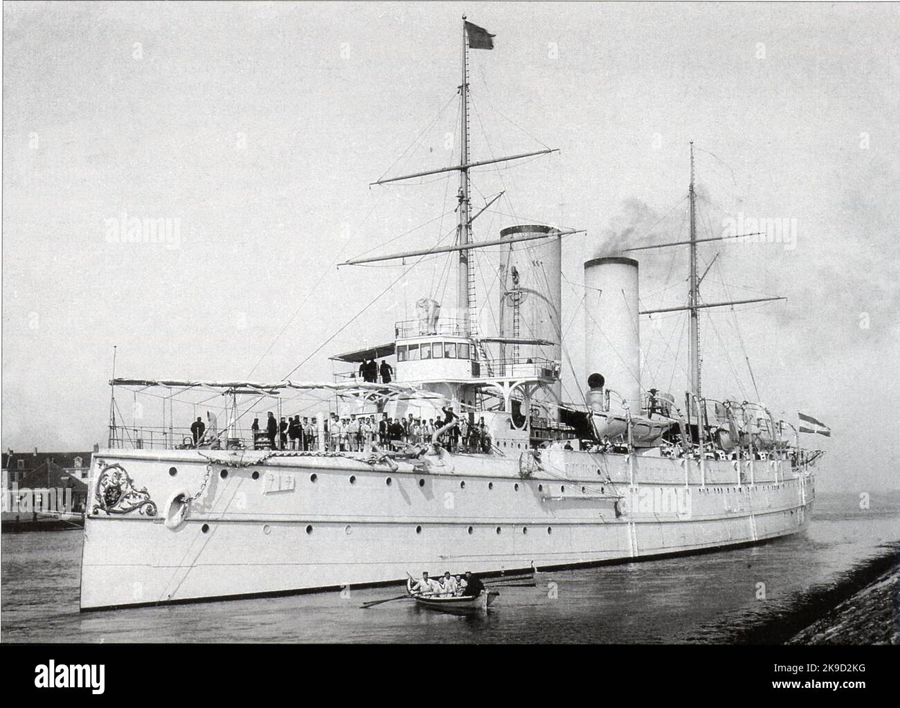 Incrociatore protetto olandese Noord-Brabant come nave di alloggio HNLMS Noordbrabant (olandese: HR.MS Noordbrabant) incrociatore protetto di classe olandese della Royal Netherlands Navy. 1900 Foto Stock