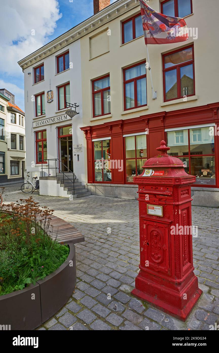 Bruges (Brugge) nelle Fiandre, Belgio e il museo dei diamanti nel cuore della città storica. Foto Stock