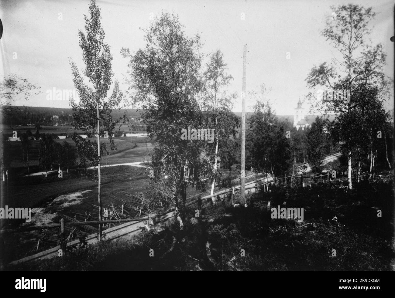 Bygärde piccola scuola appena a sud della stazione di Lima. Foto Stock