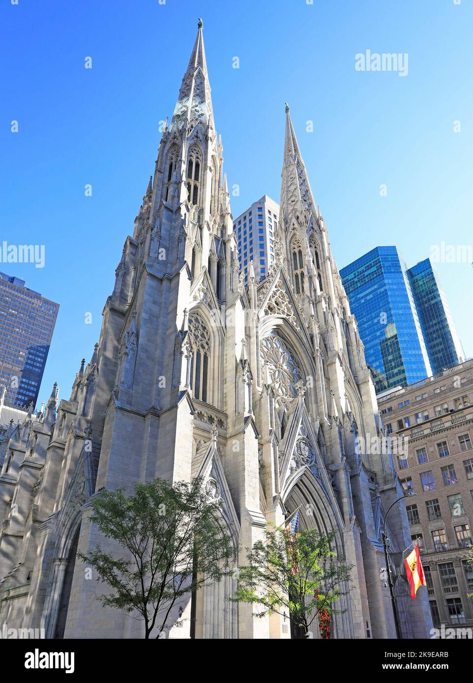 La cattedrale di san Patrizio vista esterna nella città di New York Foto Stock