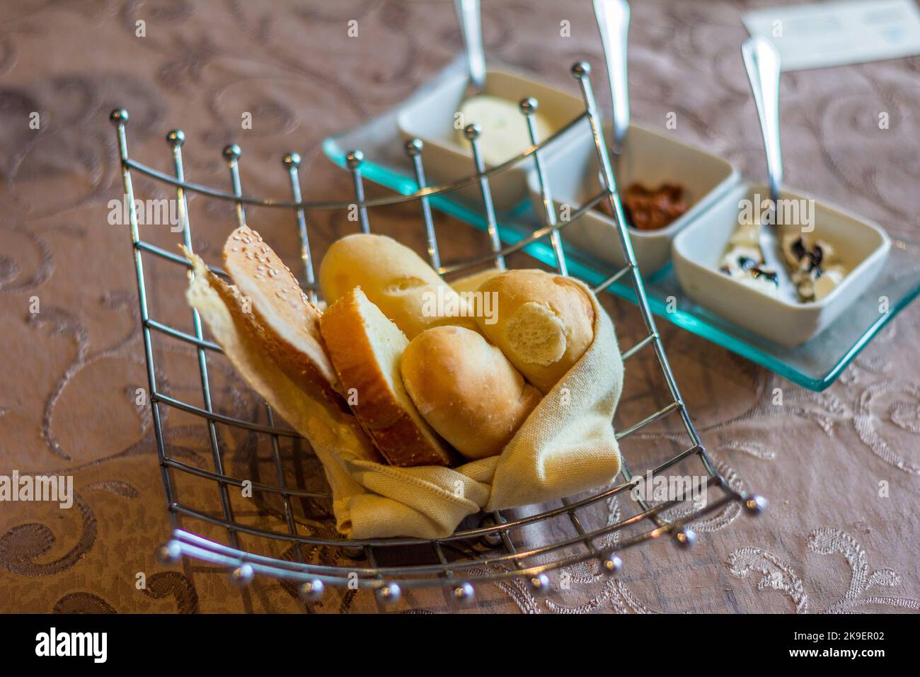 Pane spalmato in un ristorante dell'hotel a Metro Manila, Filippine Foto Stock