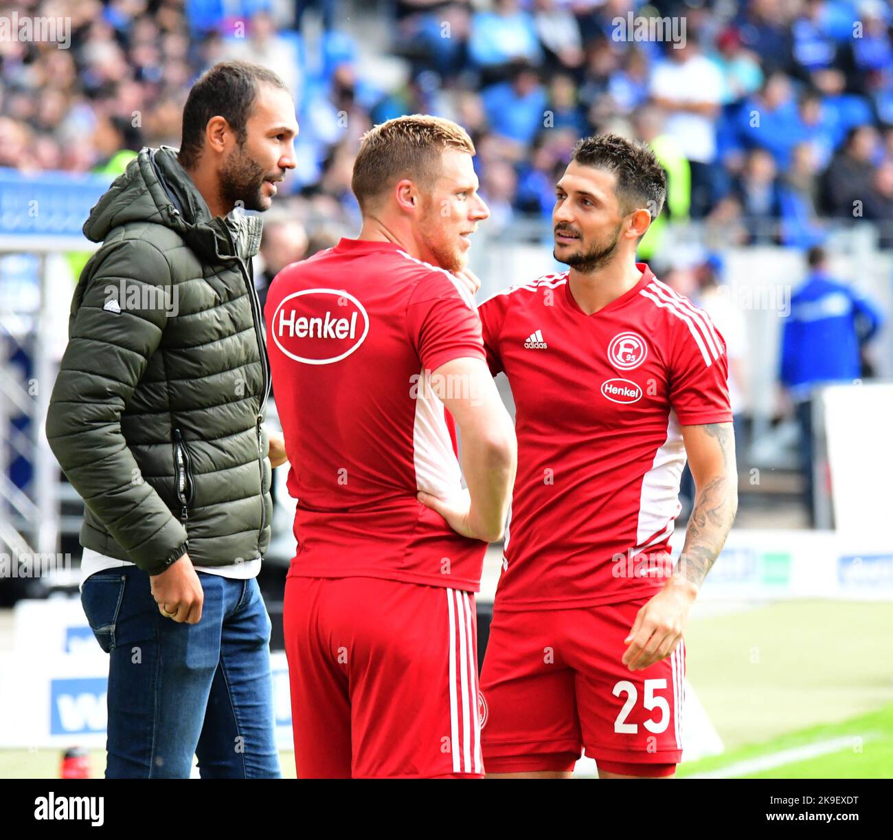 Secondo campionato Karlsruher SC verliert gegen Düsseldorf KSC perde contro Düsseldorf Foto Stock