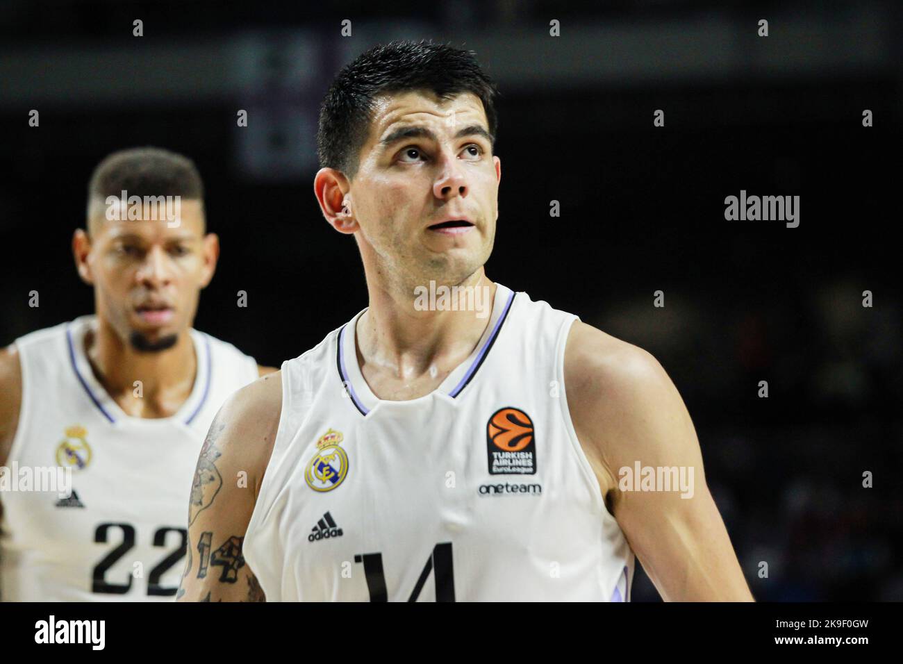 Gabriel Deck del Real Madrid durante la partita di pallacanestro Eurolega della Turkish Airlines tra il Real Madrid e Virtus Segafredo Bologna il 27 ottobre 2022 al Wizink Center di Madrid, Spagna - Photo: Irina R Hipolito/DPPI/LiveMedia Credit: Independent Photo Agency/Alamy Live News Foto Stock