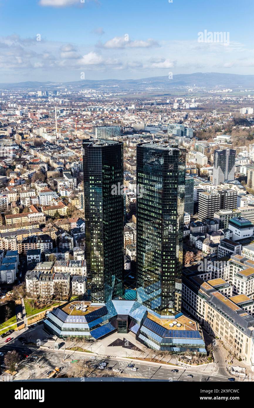 FRANCOFORTE, GERMANIA - 3 MARZO 2015: Deutsche Bank-Greentowers. Nel 2011 Deutsche Bank Towers ha ricevuto il Best Green Intelligent Buildings AW Foto Stock