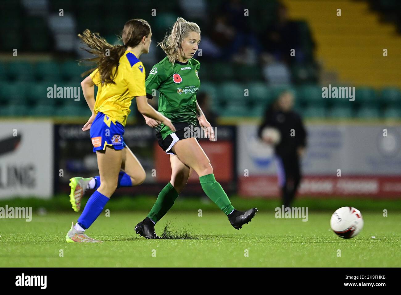 Barry, Galles. 27th Ott 2022. Sandra Roberts of Aberystwyth Town FC - Mandatory by-line: Ashley Crowden - 27/10/2022 - FOOTBALL - Jenner Park Stadium - Barry, Wales - Barry Town United Women vs Aberystwyth Town Women's FC - Generale Adran Premier Phase 1 22/23 Credit: Ashley Crowden/Alamy Live News Foto Stock
