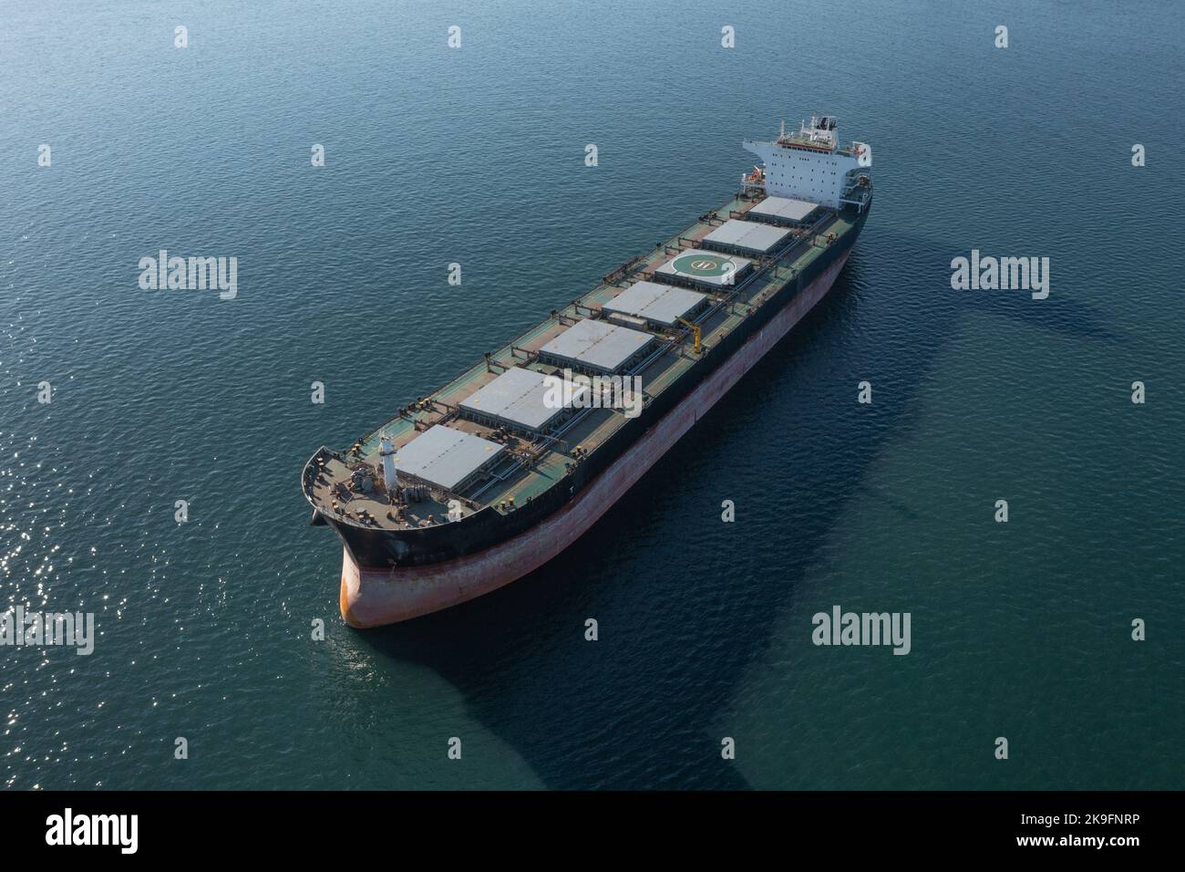 Vista dall'alto della nave da carico a secco. Foto Stock